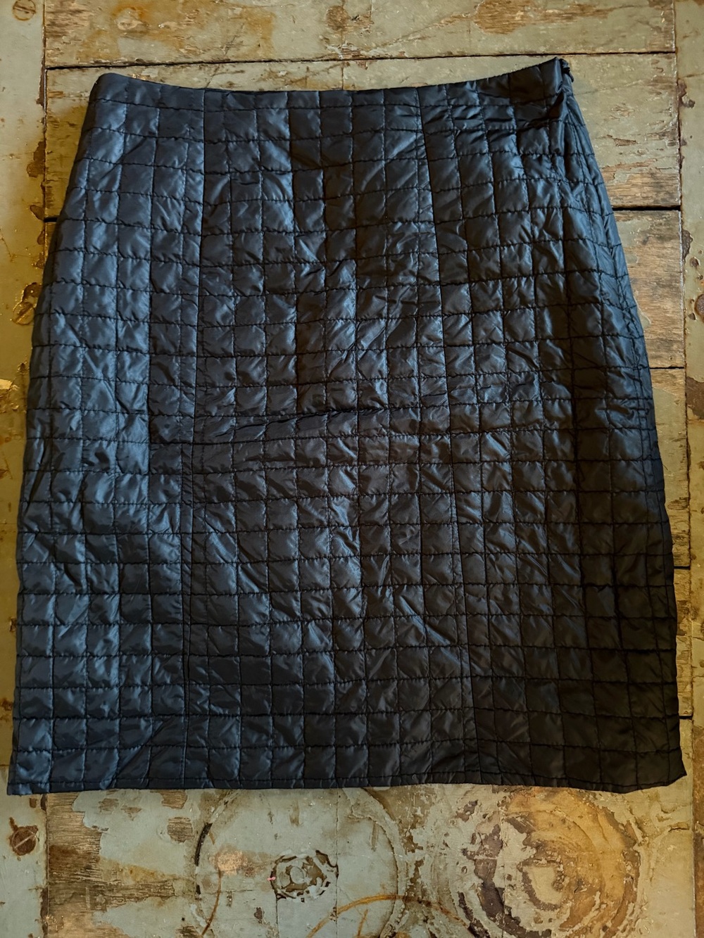 Club Monaco Vintage Black Quilted Nylon Pencil Skirt